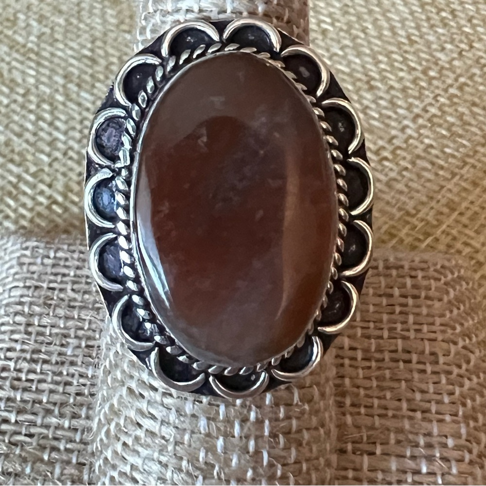 Agate Stone Ring with Decorative Band Size 8